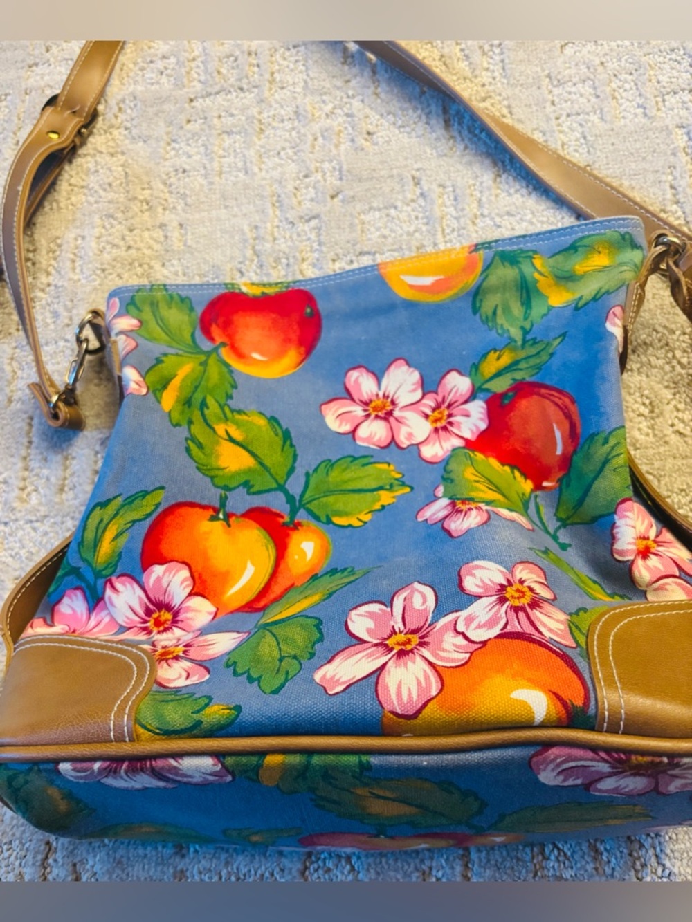 Vintage Liz Claiborne Fruit-Themed Canvas Purse - Picture 3 of 15